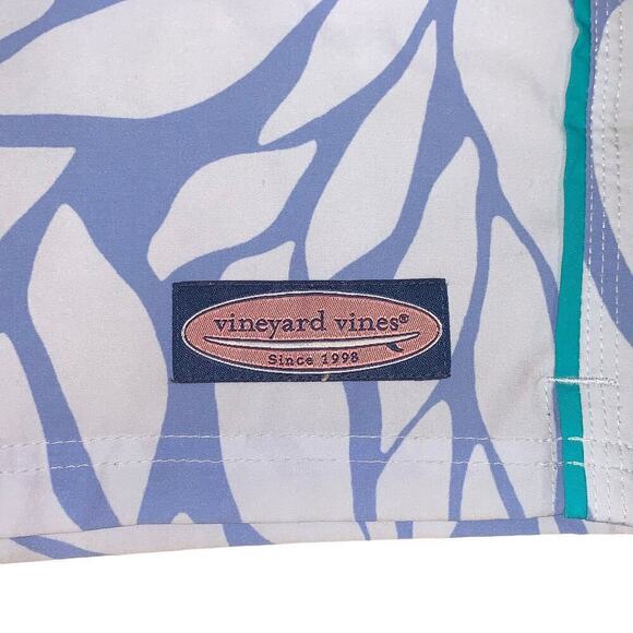 Vineyard Vines 7" Printed Chappy‎ Swim Trunks SZ 2XB Shorts - Picture 11 of 12